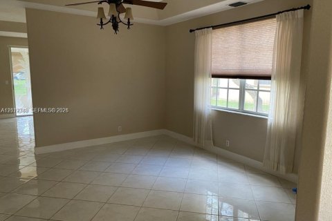 Touwnhouse à louer à Coral Springs, Floride: 4 chambres, 216.74 m2 № 2432550 - photo 11