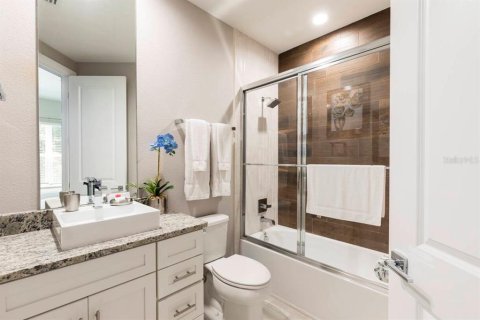 Adosado en venta en Kissimmee, Florida, 5 dormitorios, 201.51 m2 № 2149147 - foto 14