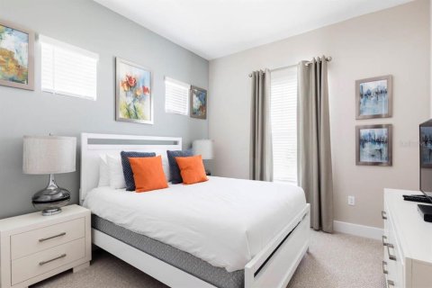 Adosado en venta en Kissimmee, Florida, 5 dormitorios, 201.51 m2 № 2149147 - foto 15