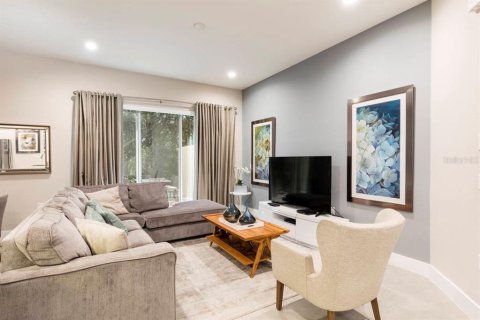Adosado en venta en Kissimmee, Florida, 5 dormitorios, 201.51 m2 № 2149147 - foto 7