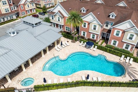 Adosado en venta en Kissimmee, Florida, 5 dormitorios, 201.51 m2 № 2149147 - foto 3