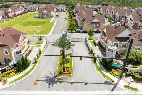 Adosado en venta en Kissimmee, Florida, 5 dormitorios, 201.51 m2 № 2149147 - foto 25