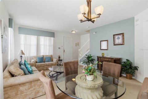 Villa ou maison à vendre à Davenport, Floride: 4 chambres, 248.23 m2 № 2120736 - photo 6
