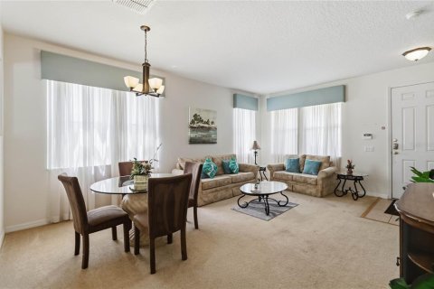 Villa ou maison à vendre à Davenport, Floride: 4 chambres, 248.23 m2 № 2120736 - photo 5