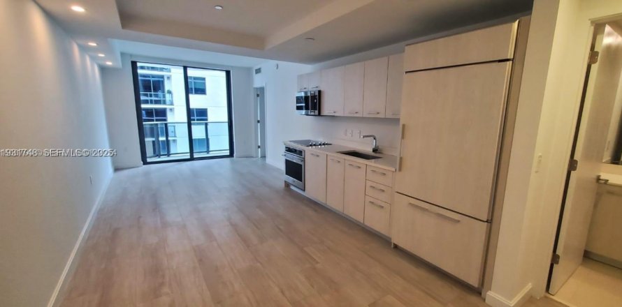 Apartamento en Miami, Florida 1 dormitorio, 63.55 m2 № 1992341