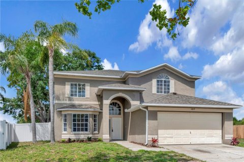 House in Riverview, Florida 6 bedrooms, 260.68 sq.m. № 1622655 - photo 2