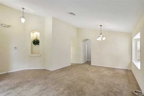 Casa en venta en Davenport, Florida, 4 dormitorios, 202.53 m2 № 2102688 - foto 3