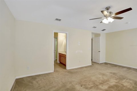 Casa en venta en Davenport, Florida, 4 dormitorios, 202.53 m2 № 2102688 - foto 14
