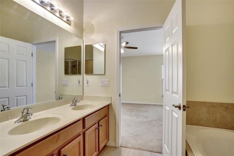 Casa en venta en Davenport, Florida, 4 dormitorios, 202.53 m2 № 2102688 - foto 16