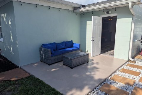 House in Seminole, Florida 3 bedrooms, 101.17 sq.m. № 1880936 - photo 26