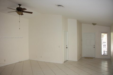 Casa en alquiler en Weston, Florida, 3 dormitorios, 132.29 m2 № 1952052 - foto 18