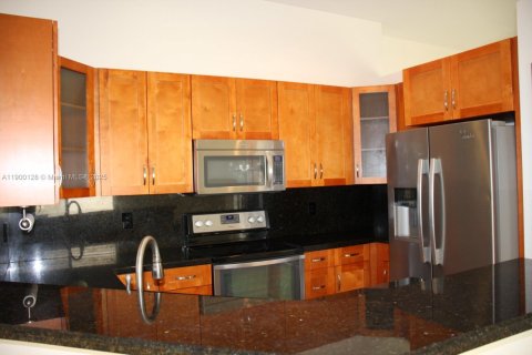 Casa en alquiler en Weston, Florida, 3 dormitorios, 132.29 m2 № 1952052 - foto 8