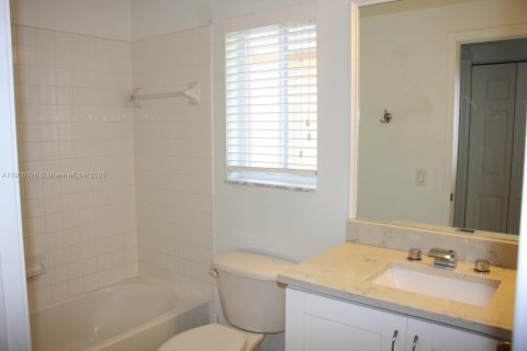 Casa en alquiler en Weston, Florida, 3 dormitorios, 132.29 m2 № 1952052 - foto 21