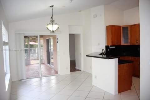 Casa en alquiler en Weston, Florida, 3 dormitorios, 132.29 m2 № 1952052 - foto 10