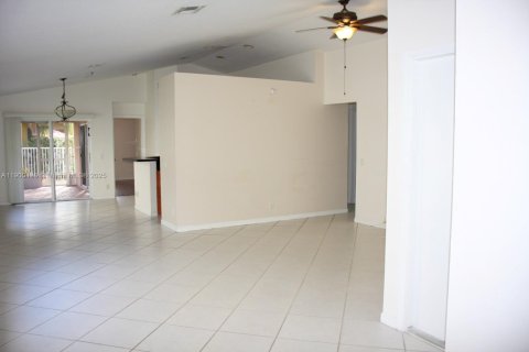 Casa en alquiler en Weston, Florida, 3 dormitorios, 132.29 m2 № 1952052 - foto 16