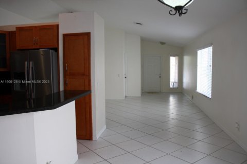 Casa en alquiler en Weston, Florida, 3 dormitorios, 132.29 m2 № 1952052 - foto 14