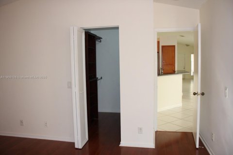 Casa en alquiler en Weston, Florida, 3 dormitorios, 132.29 m2 № 1952052 - foto 28