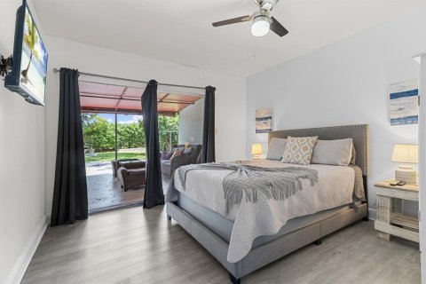 Casa en venta en Miami, Florida, 4 dormitorios, 179.21 m2 № 2083970 - foto 21