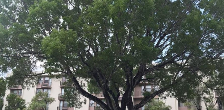 Condo in Coral Springs, Florida, 1 bedroom  № 1860350