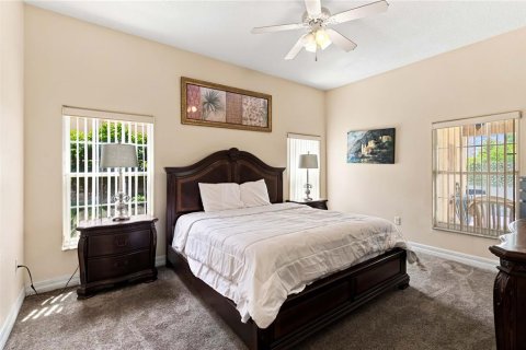 Villa ou maison à vendre à Davenport, Floride: 5 chambres, 281.68 m2 № 2308108 - photo 15