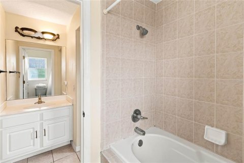 Villa ou maison à vendre à Davenport, Floride: 5 chambres, 281.68 m2 № 2308108 - photo 29