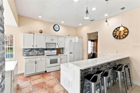 Villa ou maison à vendre à Davenport, Floride: 5 chambres, 281.68 m2 № 2308108 - photo 11