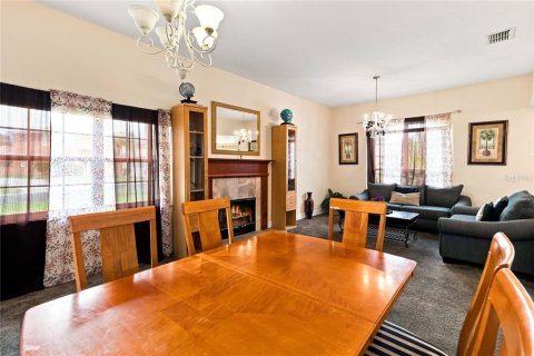 Villa ou maison à vendre à Davenport, Floride: 5 chambres, 281.68 m2 № 2308108 - photo 5