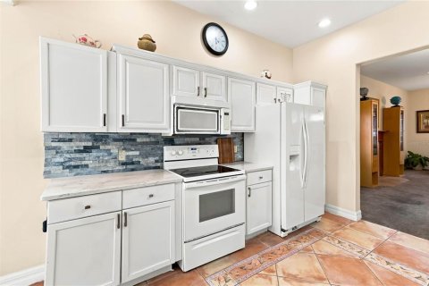 Villa ou maison à vendre à Davenport, Floride: 5 chambres, 281.68 m2 № 2308108 - photo 12