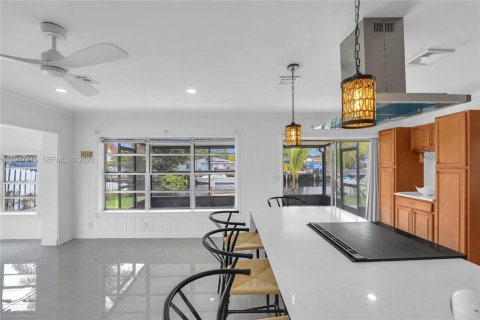 Villa ou maison à vendre à Hollywood, Floride: 3 chambres, 101.08 m2 № 2003380 - photo 16