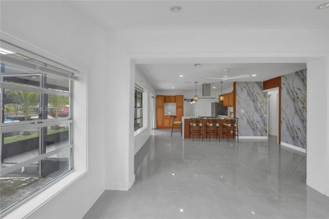 Villa ou maison à vendre à Hollywood, Floride: 3 chambres, 101.08 m2 № 2003380 - photo 18