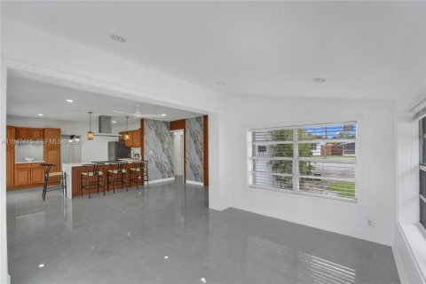 Villa ou maison à vendre à Hollywood, Floride: 3 chambres, 101.08 m2 № 2003380 - photo 29