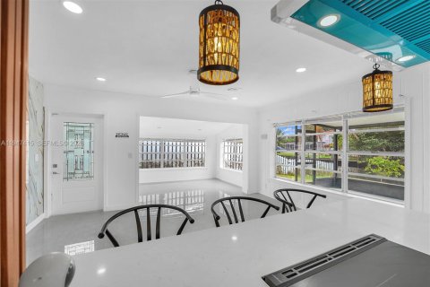 Villa ou maison à vendre à Hollywood, Floride: 3 chambres, 101.08 m2 № 2003380 - photo 25