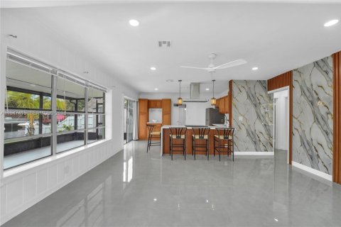 Villa ou maison à vendre à Hollywood, Floride: 3 chambres, 101.08 m2 № 2003380 - photo 17