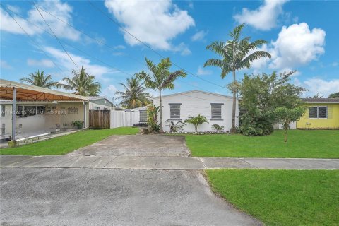 Villa ou maison à vendre à Hollywood, Floride: 3 chambres, 101.08 m2 № 2003380 - photo 10