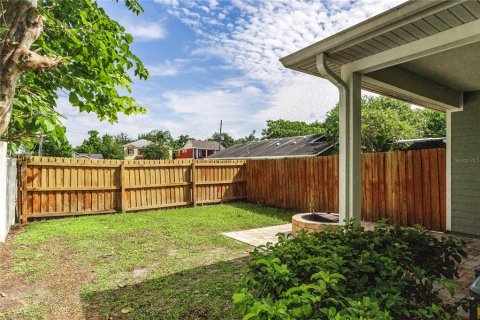 Appartement à louer à Orlando, Floride: 3 chambres, 161.84 m2 № 1911889 - photo 22