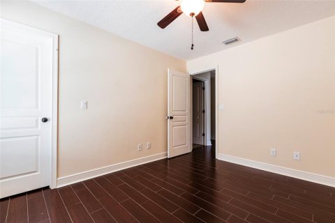 Apartment in SOUTHERN PINES in Orlando, Florida 3 bedrooms, 161.84 sq.m. № 1911889 - photo 12