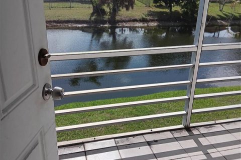 Copropriété à vendre à Lauderhill, Floride: 2 chambres, 88.26 m2 № 2084561 - photo 5