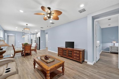 Casa en venta en Land O' Lakes, Florida, 3 dormitorios, 152.36 m2 № 1816302 - foto 20