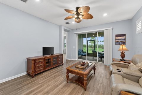 Casa en venta en Land O' Lakes, Florida, 3 dormitorios, 152.36 m2 № 1816302 - foto 19