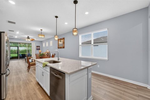 Casa en venta en Land O' Lakes, Florida, 3 dormitorios, 152.36 m2 № 1816302 - foto 15