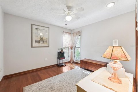 House in Tampa, Florida 4 bedrooms, 217.39 sq.m. № 1653718 - photo 30