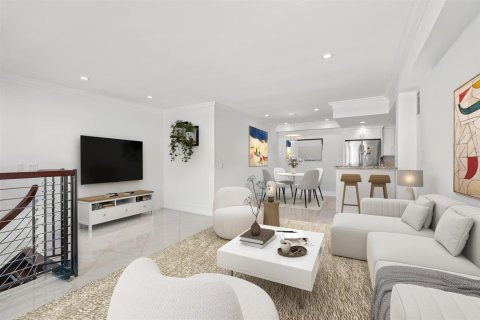 Condo in Palm Beach, Florida, 3 bedrooms  № 2400008 - photo 2