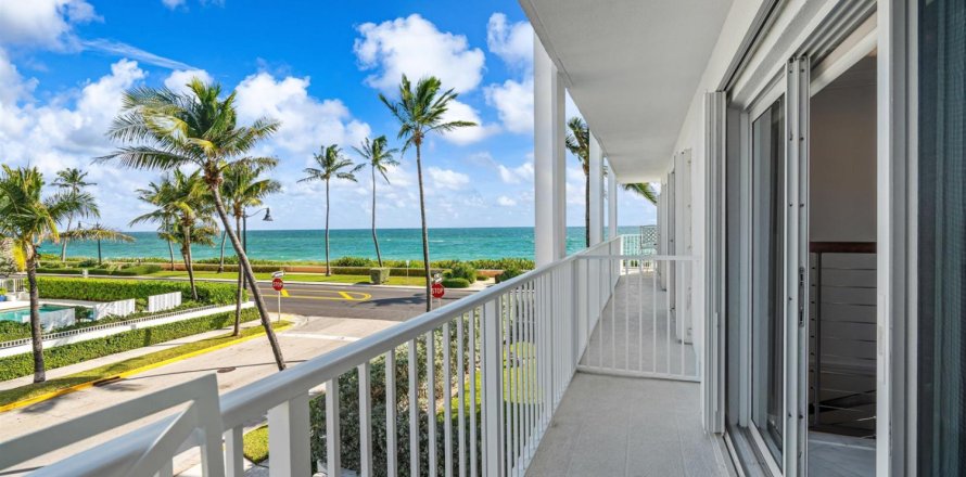 Condo in Palm Beach, Florida, 3 bedrooms  № 2400008