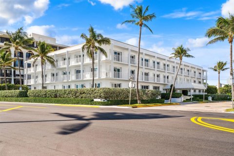 Condo in Palm Beach, Florida, 3 bedrooms  № 2400008 - photo 7