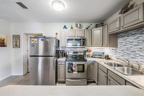 Casa en venta en Clearwater, Florida, 3 dormitorios, 124.77 m2 № 1777510 - foto 2