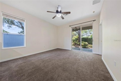 House in Leesburg, Florida 3 bedrooms, 126.72 sq.m. № 1807992 - photo 13
