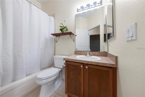 House in Leesburg, Florida 3 bedrooms, 126.72 sq.m. № 1807992 - photo 11