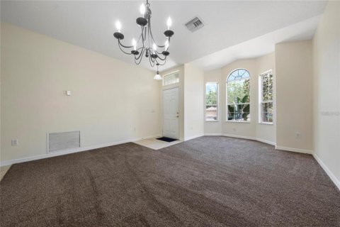 House in Leesburg, Florida 3 bedrooms, 126.72 sq.m. № 1807992 - photo 18