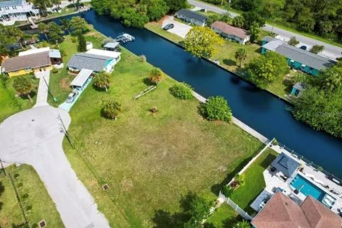 Land in Hudson, Florida № 1609721 - photo 1