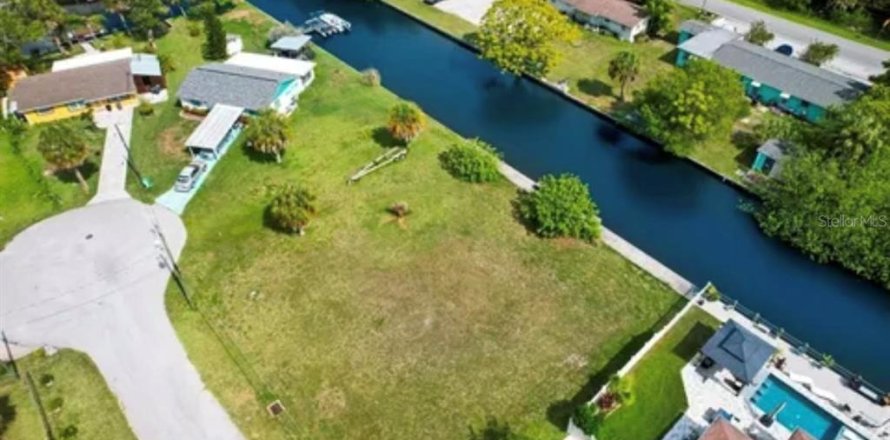 Land in Hudson, Florida № 1609721